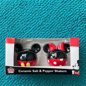 New Disney Mickey Mouse salt pepper shakers